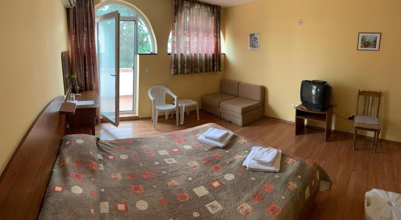 Sea Square Hotel Балчик Экстерьер фото