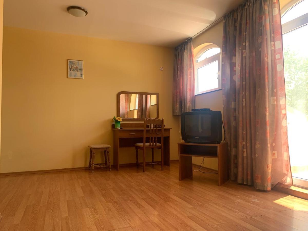 Sea Square Hotel Балчик Экстерьер фото
